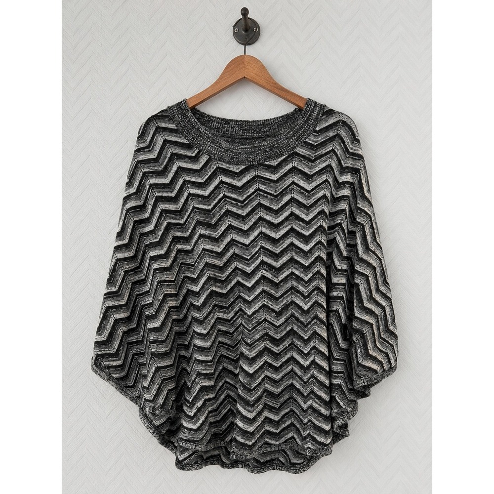 Vintage IN Studio Knit Poncho Black Grey White Chevron Retro Boho Chic One Size